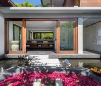 Villa Bendega Rato, Master Bathroom